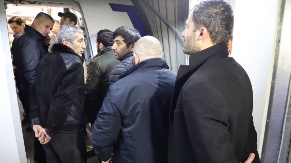 ГКНБ Кыргызстана экстрадировал в Азербайджан членов ОПГ изображение публикации