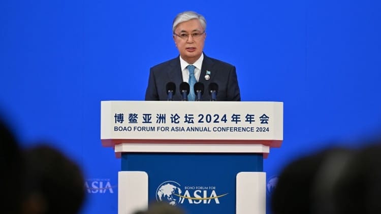 На Казахстан приходится половина торговли и инвестиций Китая в ЦА – Токаев изображение публикации