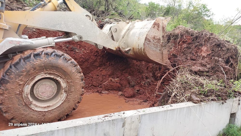 На автодороге Север-Юг сошли оползень и сель: автомобильное движение частично восстановлено изображение публикации