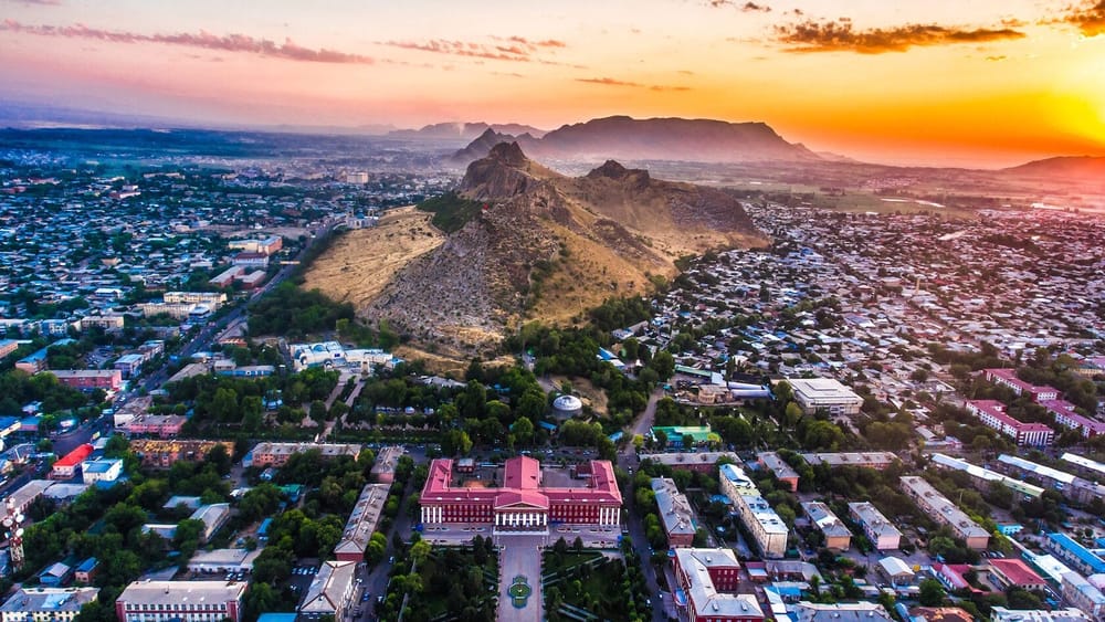 Стройкомпания «Эмаком» проигнорировала решение суда и построила дом в Оше изображение публикации