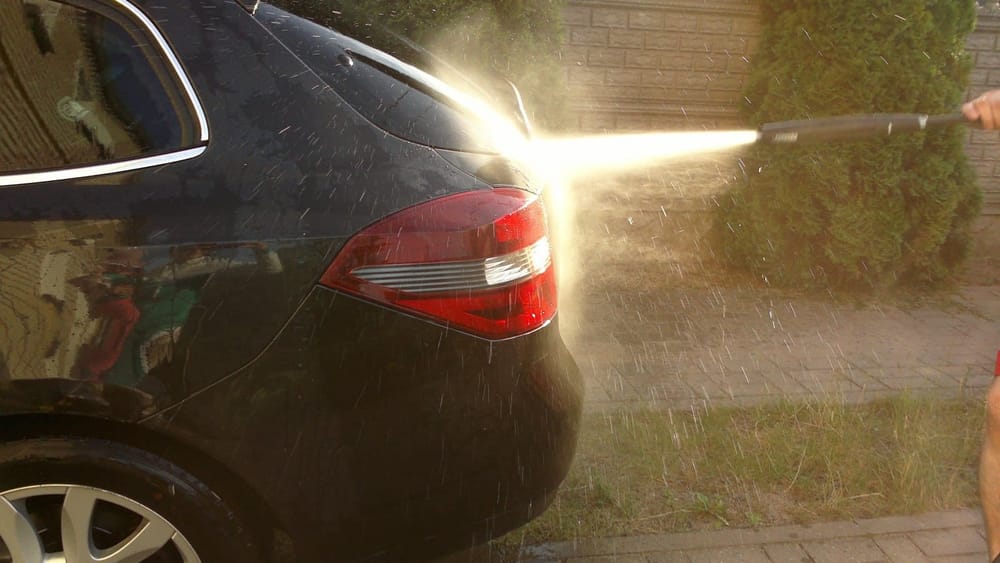 В Бишкеке будут штрафовать за использование питьевой воды не по назначению изображение публикации