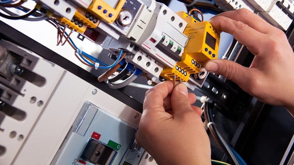 Где в Чуйской области не будет электроэнергии 28 мая? График изображение публикации