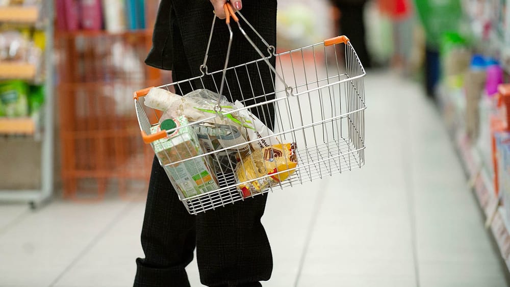 Прожиточный минимум в КР сложился в размере 7 769 сомов в І квартале изображение публикации