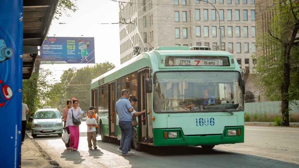 В Бишкеке оставят одну кольцевую троллейбусную линию – остальные будут демонтированы изображение публикации