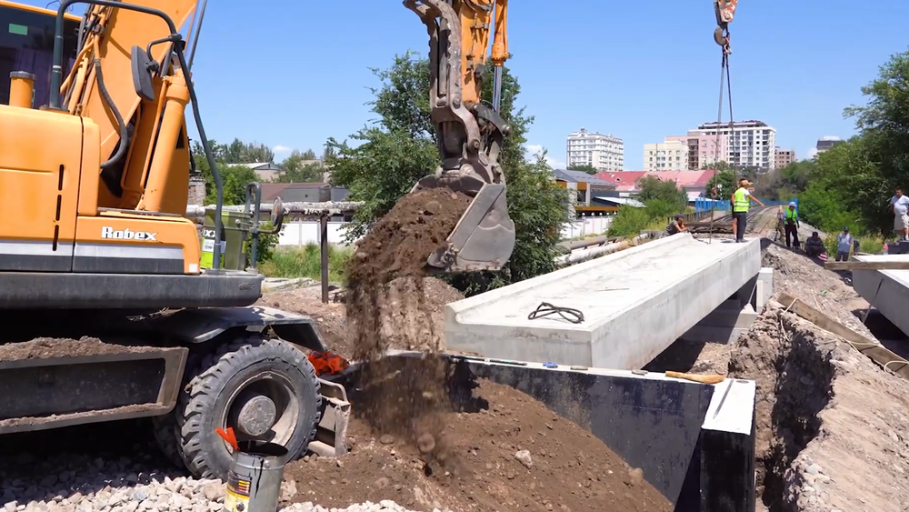 В Бишкеке продолжается строительство путепровода на улице Бакаева изображение публикации