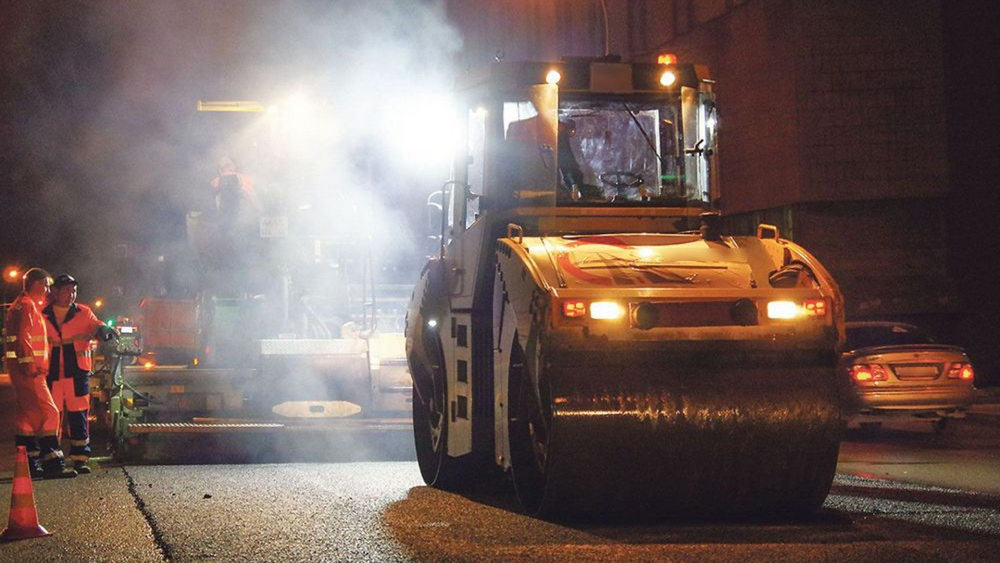 «Приятных снов»... Вопреки жалобам бишкекчан мэрия поручила подрядчику ремонтировать дорогу ночью изображение публикации