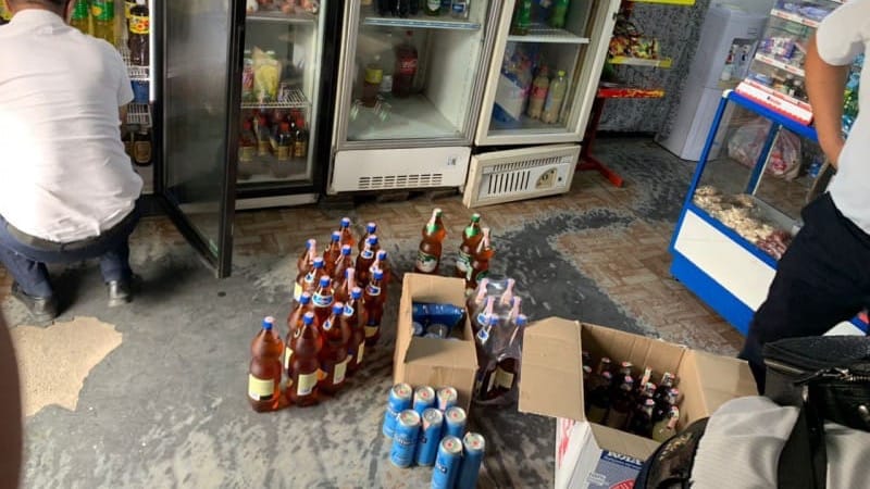 Кафе и магазины Бишкека оштрафовали за нелегальную продажу алкоголя изображение публикации
