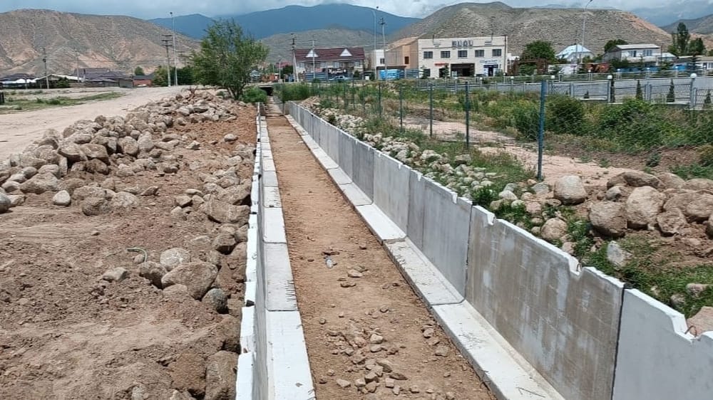 В Чолпон-Ате построили селепропускные каналы изображение публикации