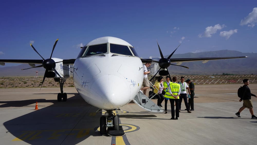 В аэропорт «Иссык-Куль» прибыл первый борт из Алматы – фото изображение публикации