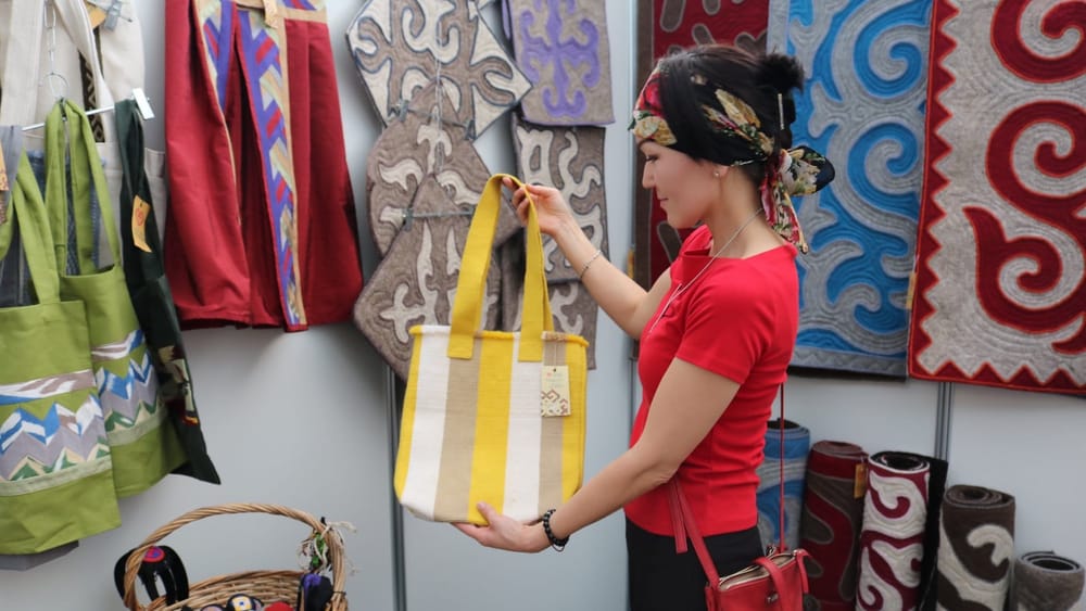 Предпринимательницы из КР могут получить гранты от ПРООН для внедрения зеленых технологий изображение публикации