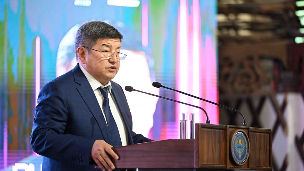 Акылбек Жапаров поручил подготовить 10 тысяч IT-специалистов в КР изображение публикации