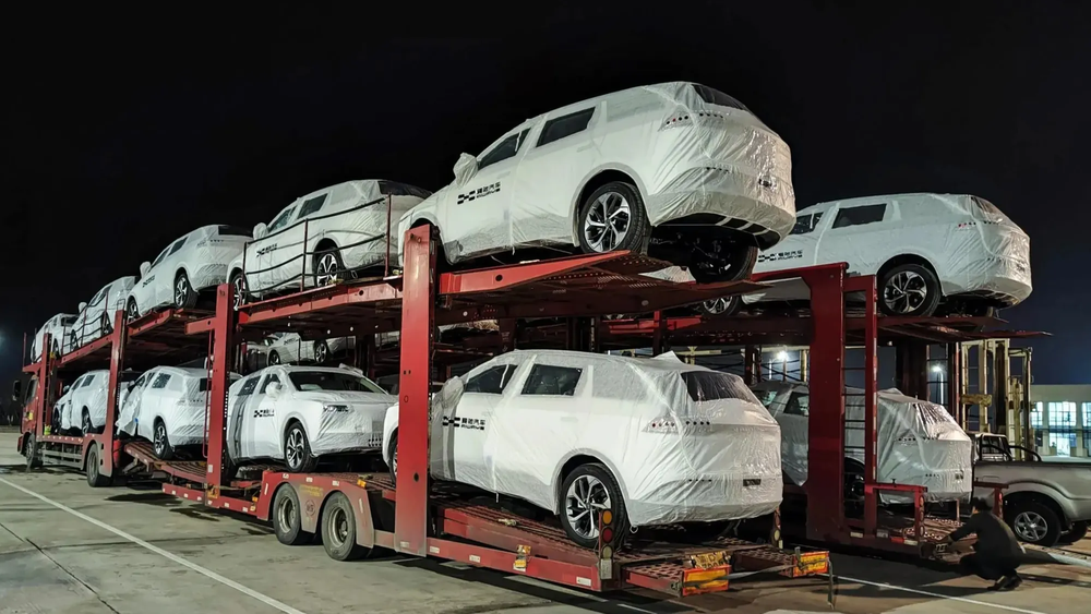 За четыре месяца Кыргызстан импортировал легковые авто на $980 млн изображение публикации