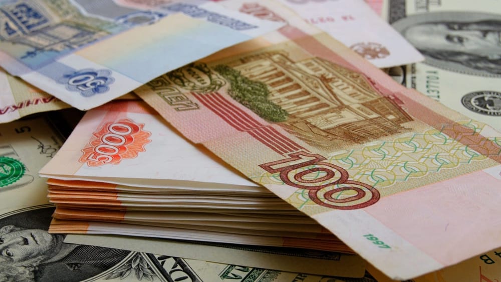 Российский рубль укрепляется – рост курса к сому составил 2.27% с начала июня изображение публикации