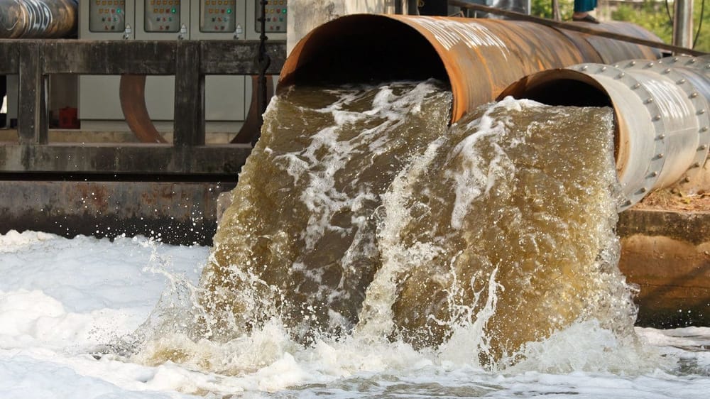 Глава Минсельхоза КР предложил построить коммуникационную систему для очистки сточных вод изображение публикации