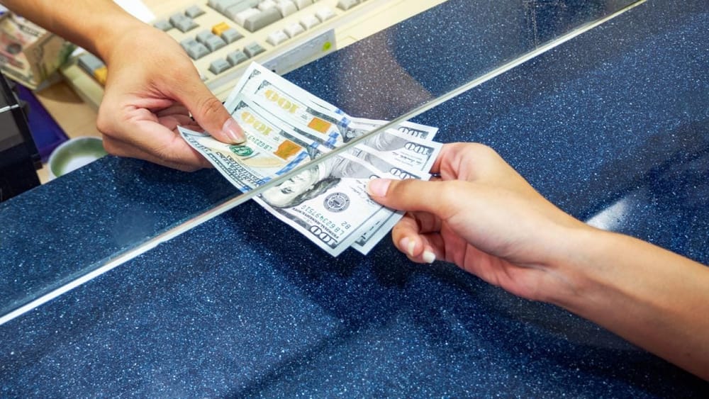 Нацбанк отозвал лицензию обменки в Бишкеке изображение публикации