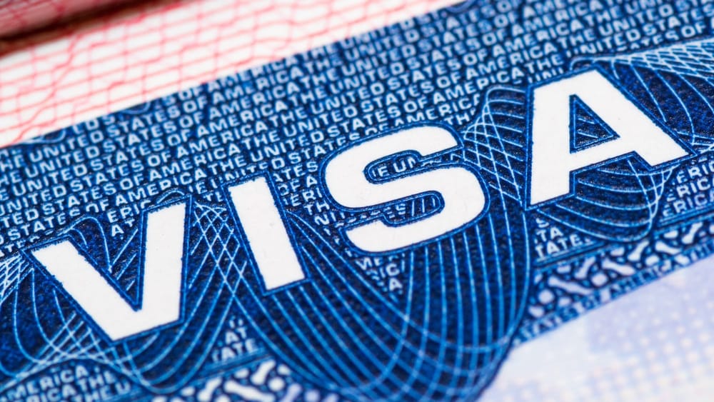 Евросоюз готов рассмотреть снижение стоимости виз для кыргызстанских студентов изображение публикации