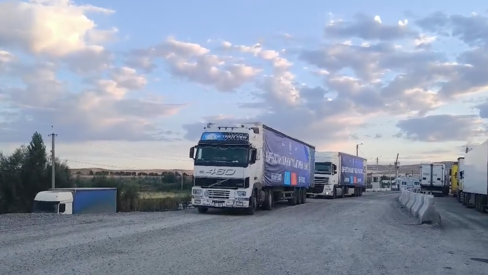 Казахстан отправил гумпомощь пострадавшим от селей в Ошской области изображение публикации