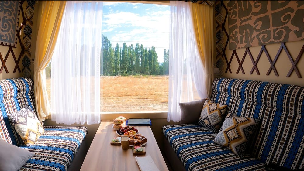 В состав поезда Бишкек – Балыкчы введут еще один VIP-вагон изображение публикации