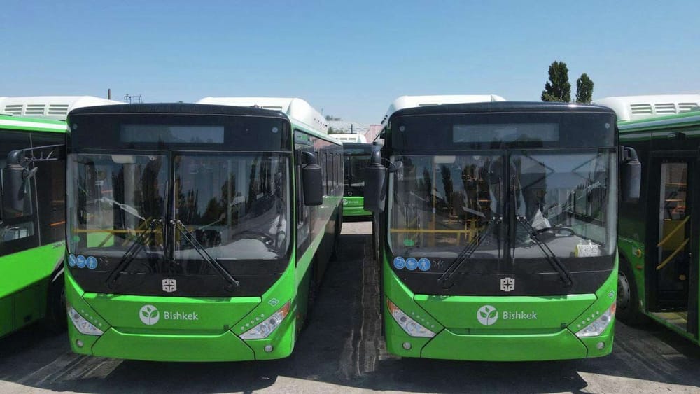 Участок улицы Абдрахманова в Бишкеке открыли на день раньше – как будут курсировать автобусы изображение публикации