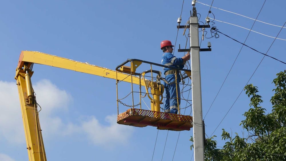 В Ноокатском районе энергетики полностью восстановили поврежденные ЛЭП изображение публикации