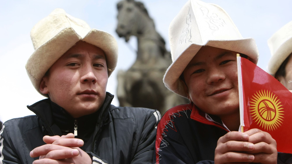 С начала года 97 бывших кыргызстанцев получили «Мекен карт» изображение публикации