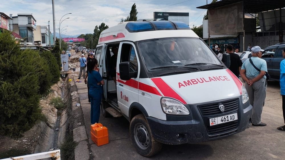 В Оше после селя 30 человек обратились за медицинской помощью изображение публикации