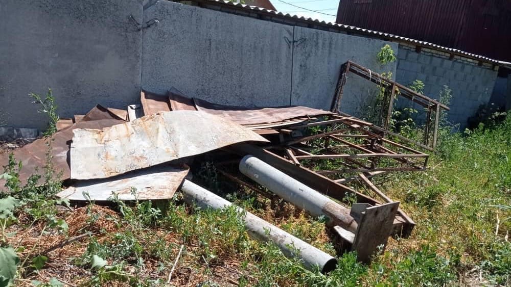 Госстрой снес незаконные объекты вдоль двух автотрасс в Чуйской области изображение публикации