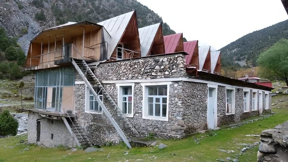 Узбекистан и Кыргызстан планируют совместно восстановить альплагерь «Дугоба» изображение публикации