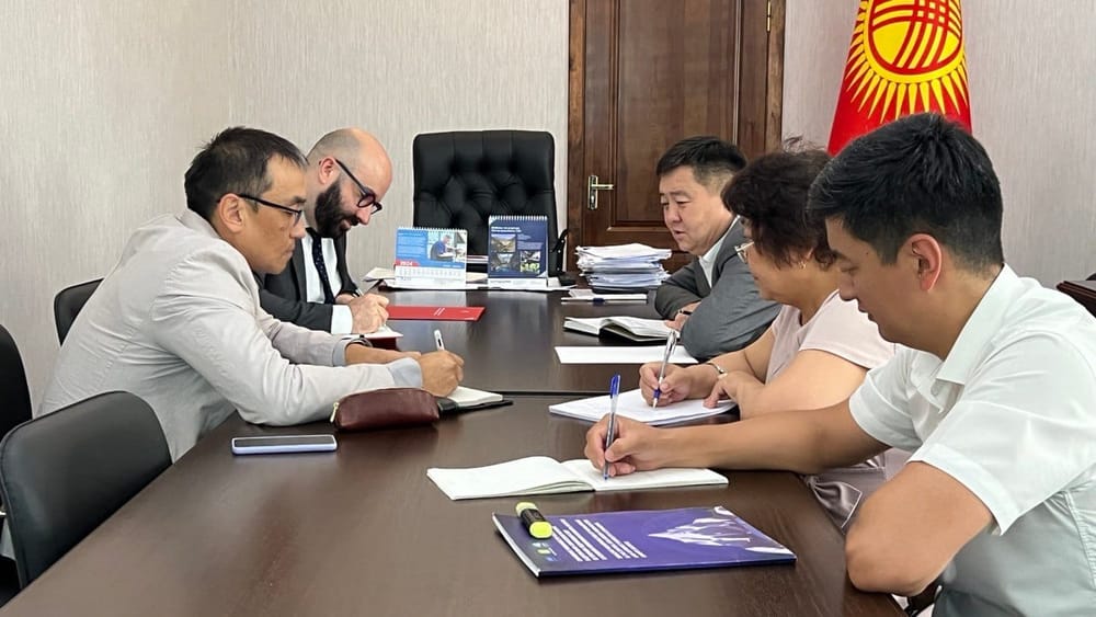 Кыргызстан и Швейцария подпишут соглашение по управлению водными ресурсами на бассейновом уровне изображение публикации