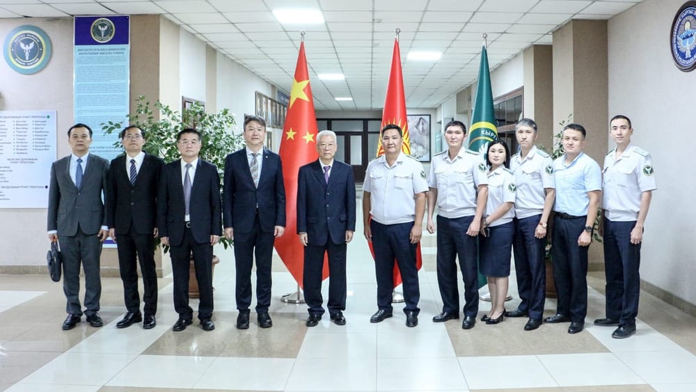 Кыргызстан и Китай обсудили создание благоприятных условий для импорта товаров изображение публикации