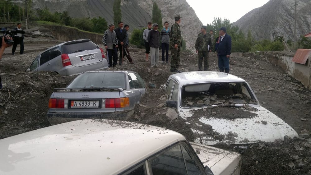 В Кыргызстане введут единовременные выплаты для пострадавших от ЧС изображение публикации