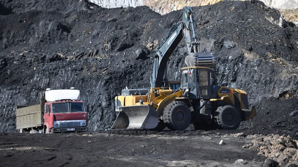Добыча угля с месторождения Кара-Кече началась на месяц раньше обычного изображение публикации