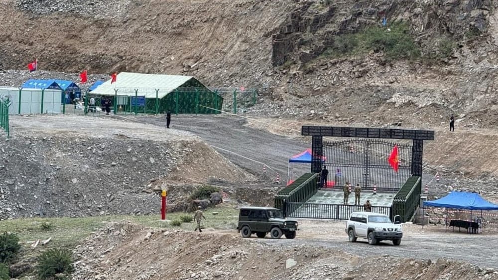 На границе кыргызско-китайской госгранице строят КПП «Бедель» — когда его откроют? изображение публикации