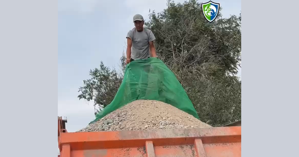 За перевозку стройматериалов в Бишкеке без покрытия брезентом будут штрафовать изображение публикации