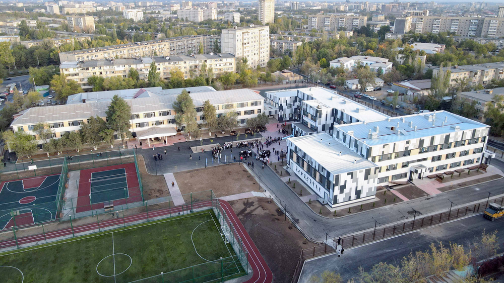 К чему привело лишение школ Кыргызстана особого статуса, рассказали в ЖК изображение публикации