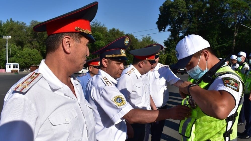 Жогорку Кенеш снял с повестки законопроект о запрете съемки правоохранителей изображение публикации
