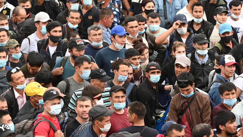 Количество вернувшихся мигрантов в Кыргызстане увеличилось на 85% – Минсоцтруда изображение публикации