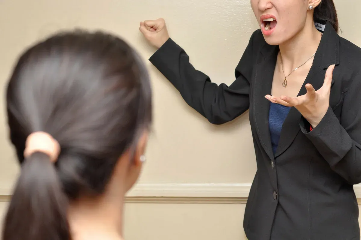 Неуважение к учителям обойдется в 25-30 тысяч сомов — инициатива Минобразования изображение публикации