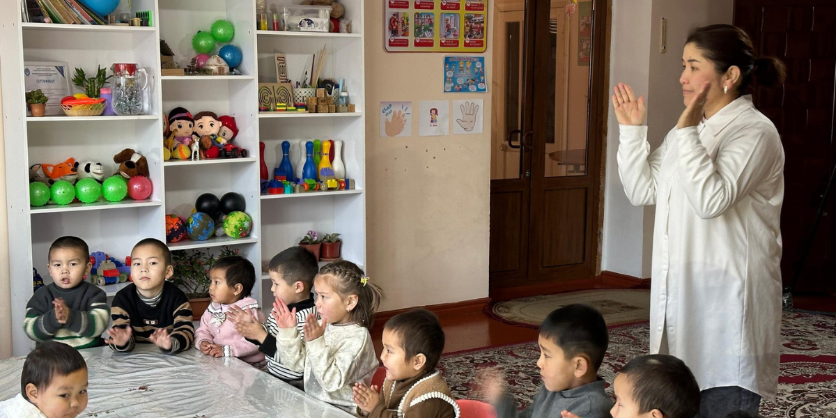 В Баткенской области, где только 28% детей посещают детские сады, открыли 29 новых детсадов домашнего типа изображение публикации