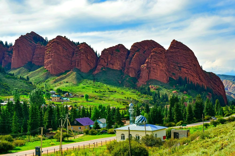 Кыргызстан признан одним из лучших туристических направлений СНГ по версии Russian Traveler Awards изображение публикации