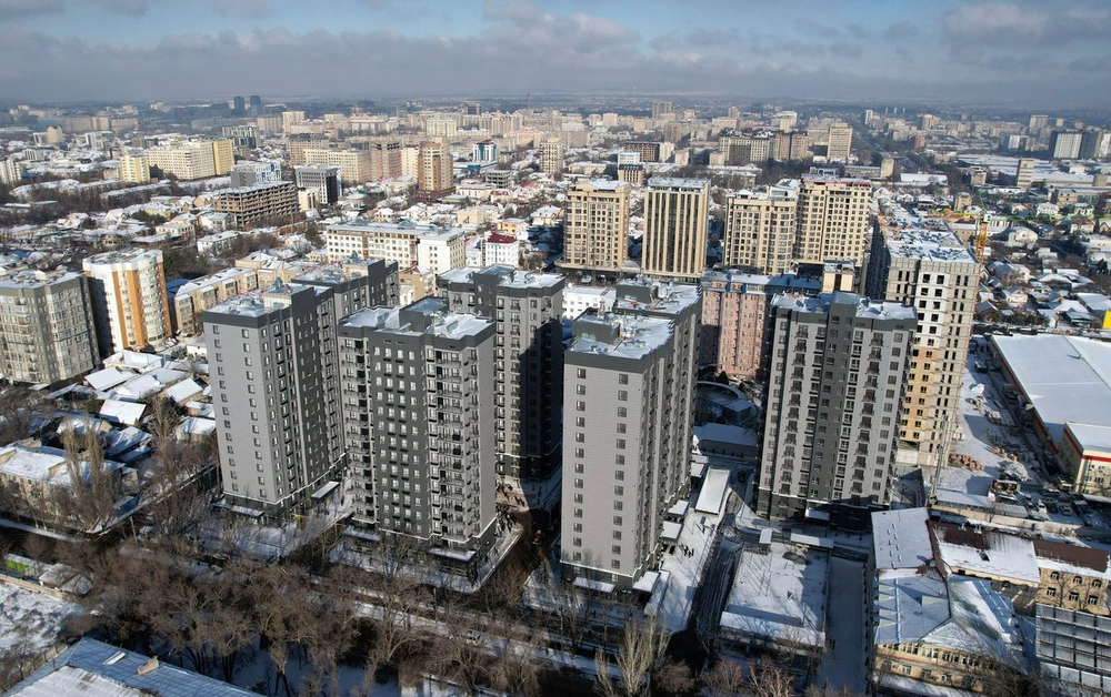 В Бишкеке сданы в эксплуатацию 549 квартир от ГИК — в очереди на жилье стоят еще 40 тысяч человек изображение публикации