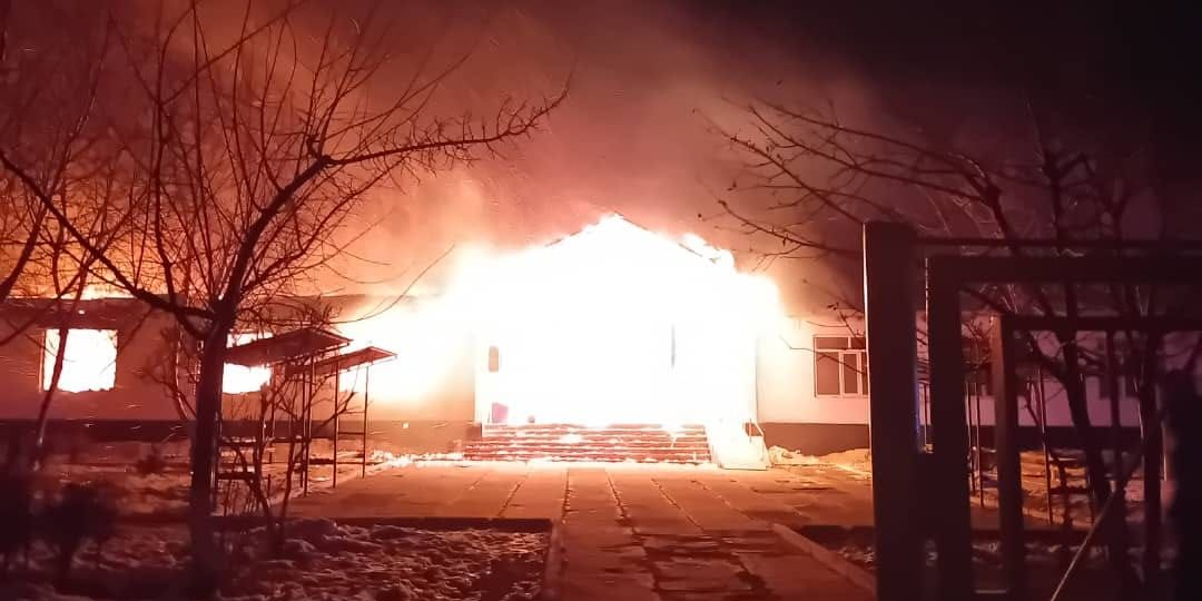 В Тогуз-Торо произошел пожар в школе изображение публикации