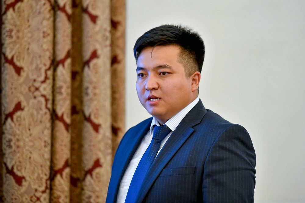 Сотрудники ГКНБ задержали зампредседателя Налоговой службы Исламбека Кыдыргычова изображение публикации