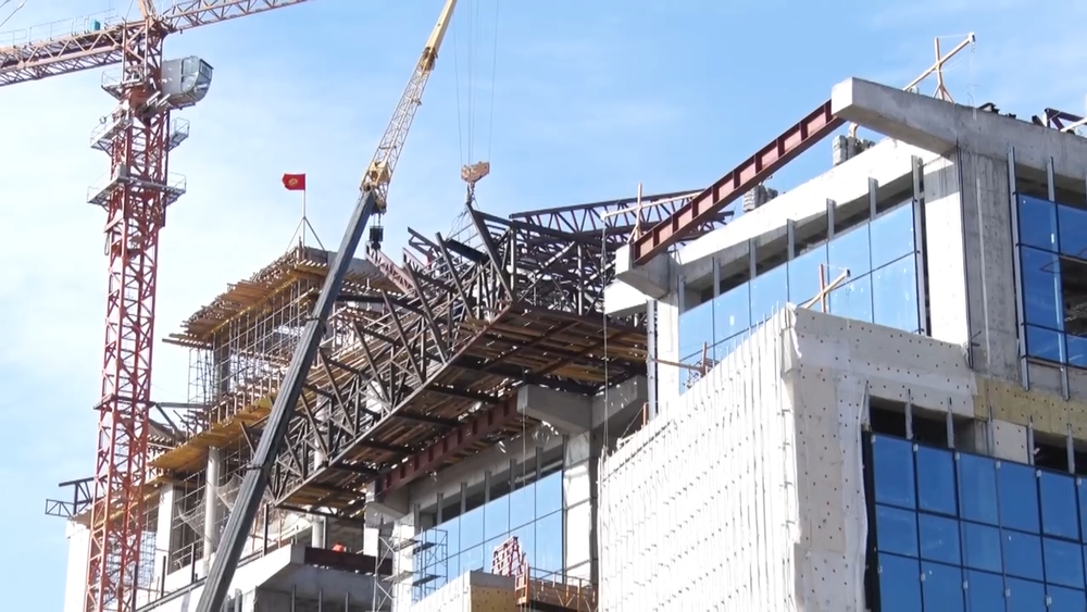 Садыр Жапаров не поддерживает введение НДС для стройкомпаний – спикер ЖК изображение публикации