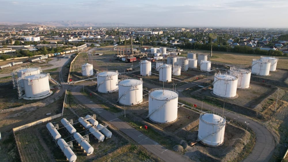 В Кыргызстане появится завод по производству бензина АИ-92 и АИ-95 изображение публикации