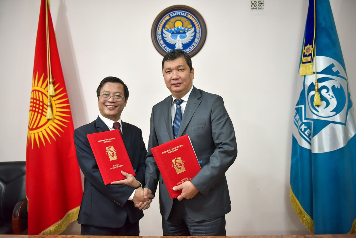 Мэрия Бишкека подписала соглашение с «РЦА Ливинг» о передаче ипподрома «Ак-Кула» – как будет выглядеть масштабный инвестпроект изображение публикации