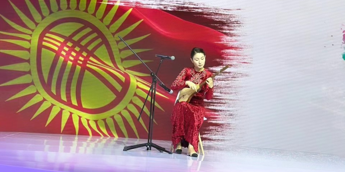 Кыргызстан представил туристические проекты на международной выставке в Катаре изображение публикации