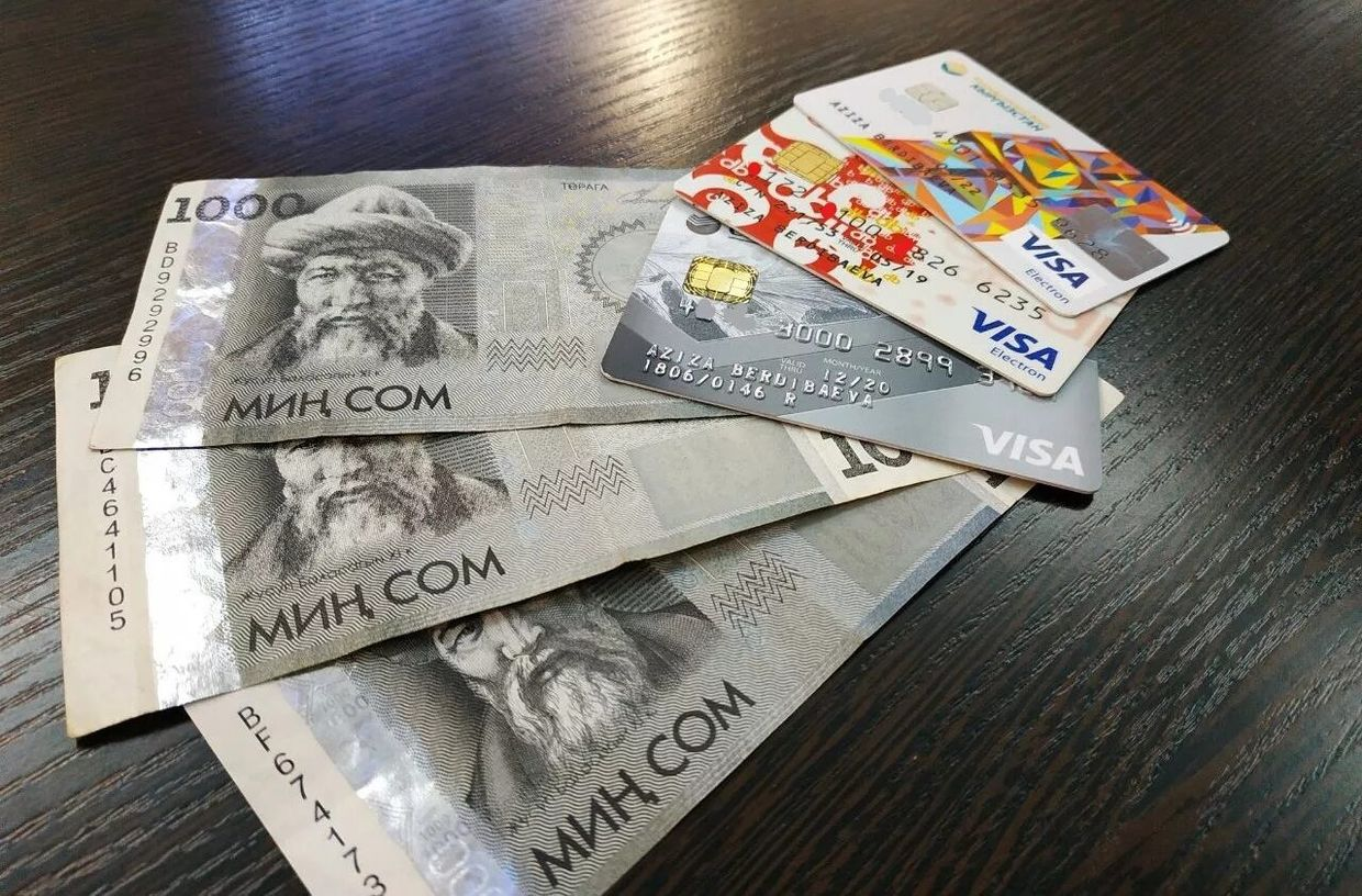 Средняя зарплата в КР составила 35.8 тысячи сомов в третьем квартале года изображение публикации