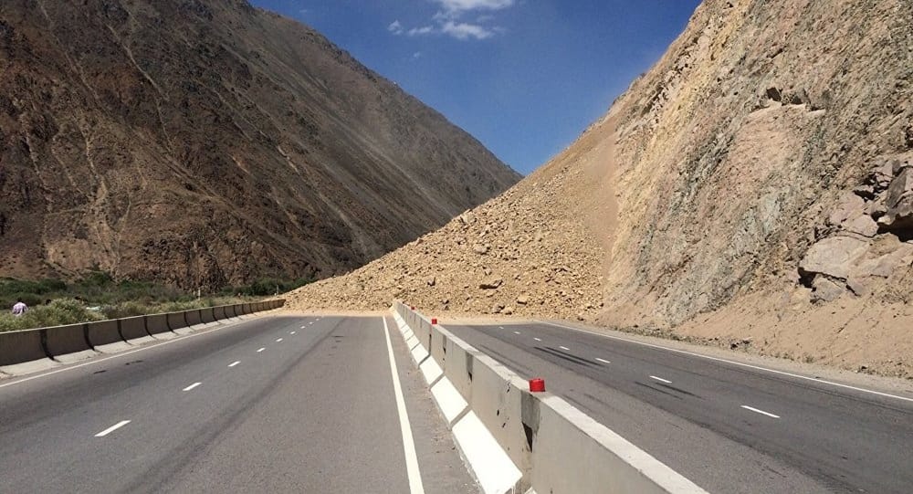 В Боомском ущелье ограничат движение с 12 по 16 мая – будут спускать камни изображение публикации