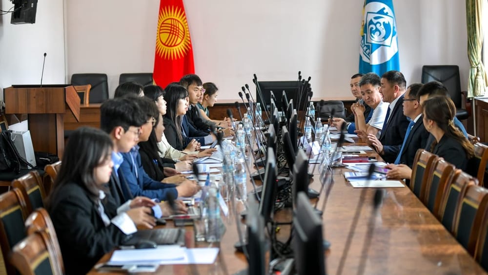 На проспекте Манаса в Бишкеке внедрят корейские «умные» светофоры изображение публикации